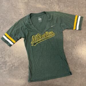 Vintage Y2K Oakland Athletic's A's Green Nike V Neck Baseball MLB Tee XS